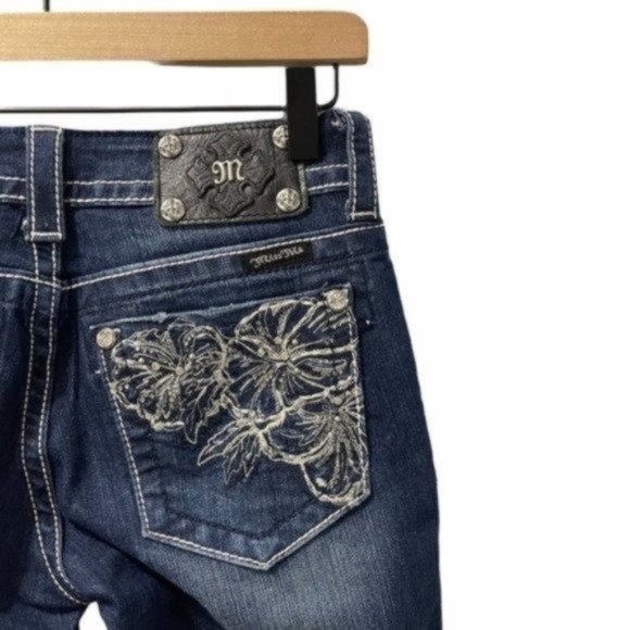 Miss Me Floral Embroidery Bootcut Distressed Denim Jeans JP5473B Size 26 - Picture 9 of 9